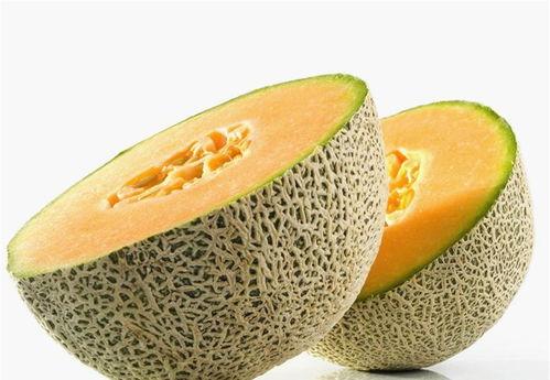 人流完吃哈密瓜,尽享哈密瓜的甘甜滋味